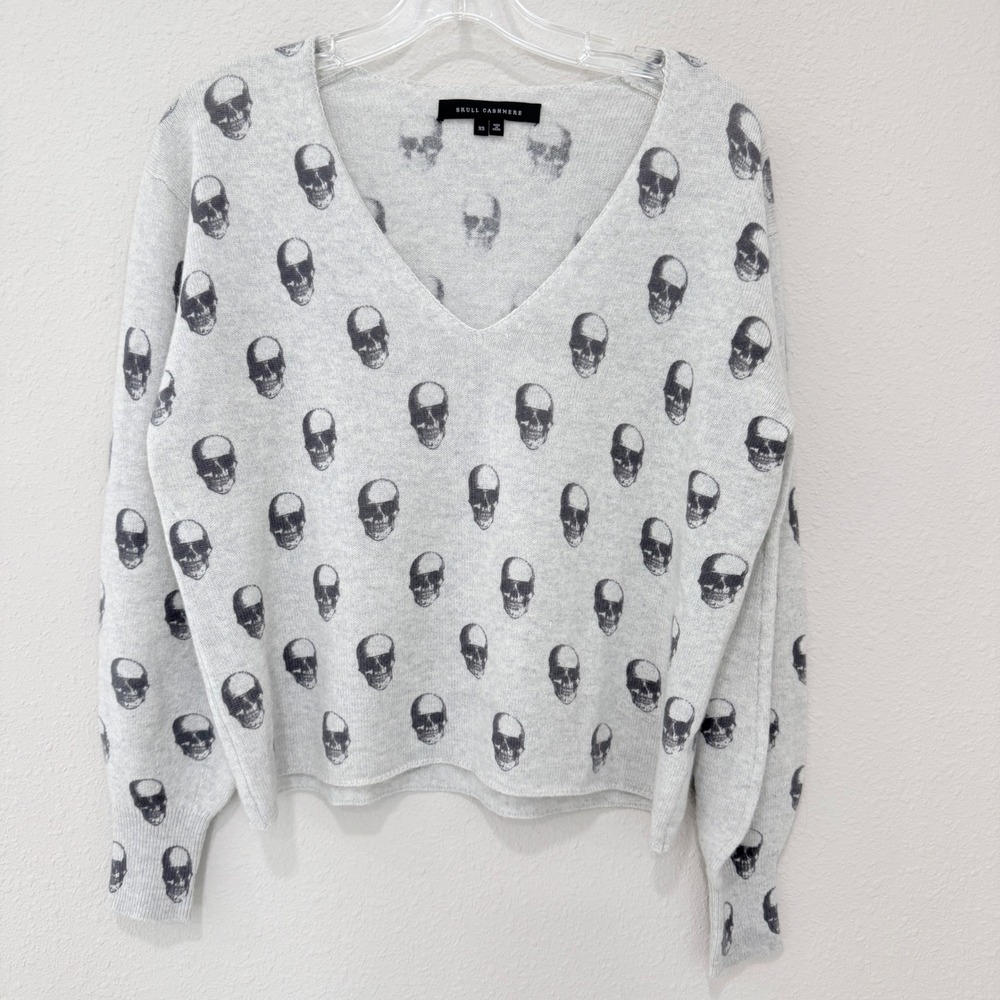 Skull Cashmere Sweater XS Gray Skull Print V-Neck 100% Cashmere Goth Edgy Punk